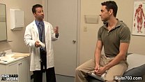 Medico gay prova da pica do paciente e transa no consultório